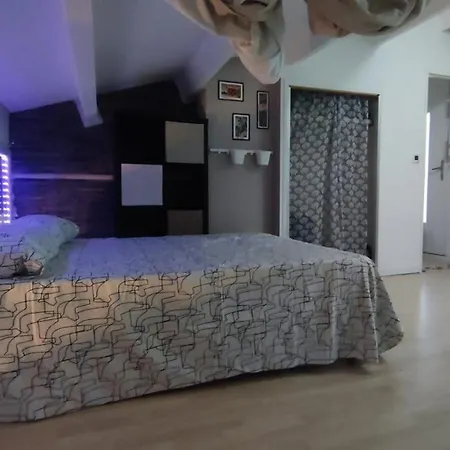 T2 5 Personnes Apartamento