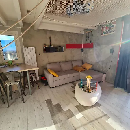 T2 5 Personnes Apartamento